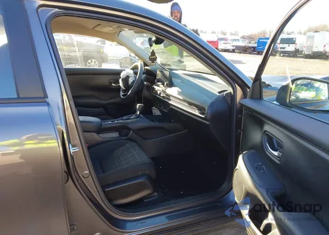 2024 Honda Hr-V Awd Lx from USA, damaged, VIN 3CZRZ2H38RM768899